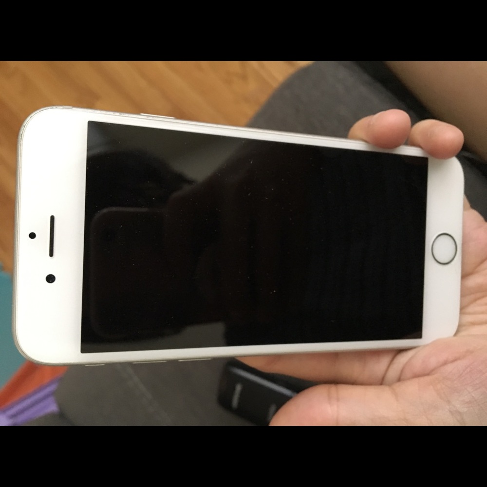 iPhone 6s - Picture 3 of 8